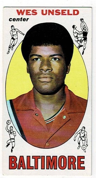 1969 Topps Basketball #56 Wes Unseld - Baltimore Bullets RC